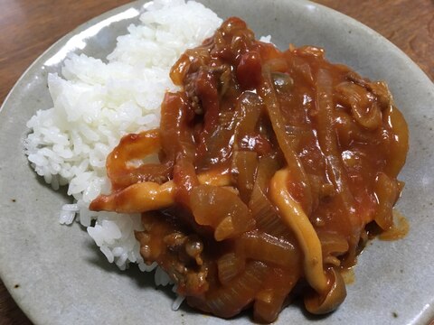 トマト缶でハヤシライス